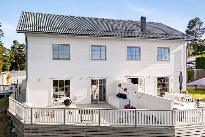 7 rum Parhus på Örnklovägen 8B Kolvik Värmdö kommun - bild 13