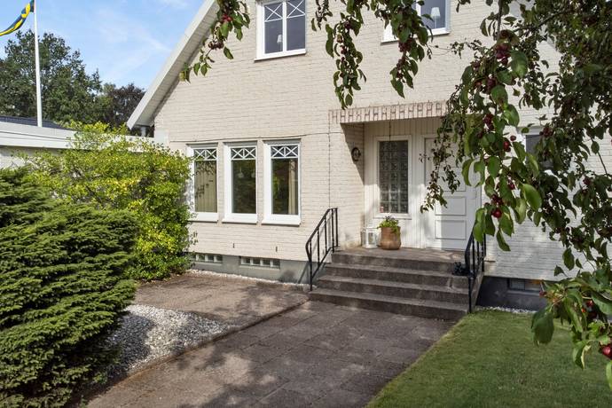 7 rum villa på Barnegatan 12 Vara, Vara kommun - bild 3