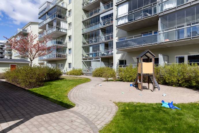 4 rum Lägenhet på Karlsdalsallén 47A Sörbyängen Örebro kommun - bild 32