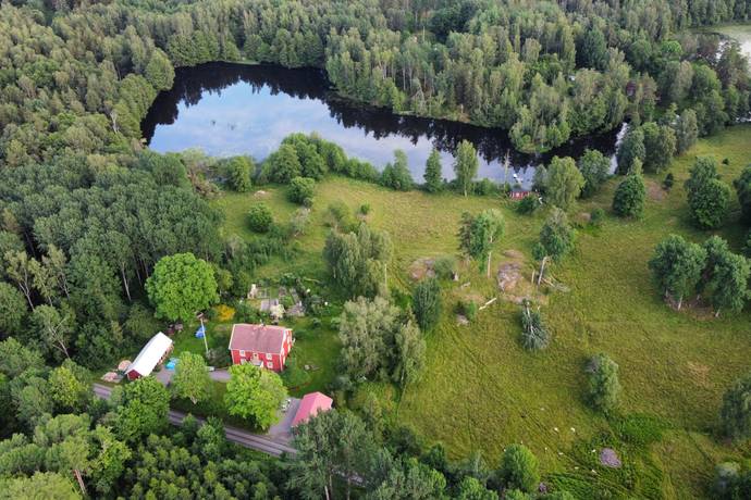 8 rum villa på Å Rambotorp 184 Tisaren/Skogaholm, Hallsbergs kommun - bild 1