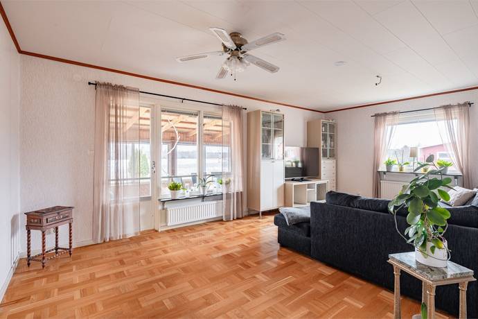 6 rum Villa på Backavägen 27 Jäderfors Sandvikens kommun - bild 15