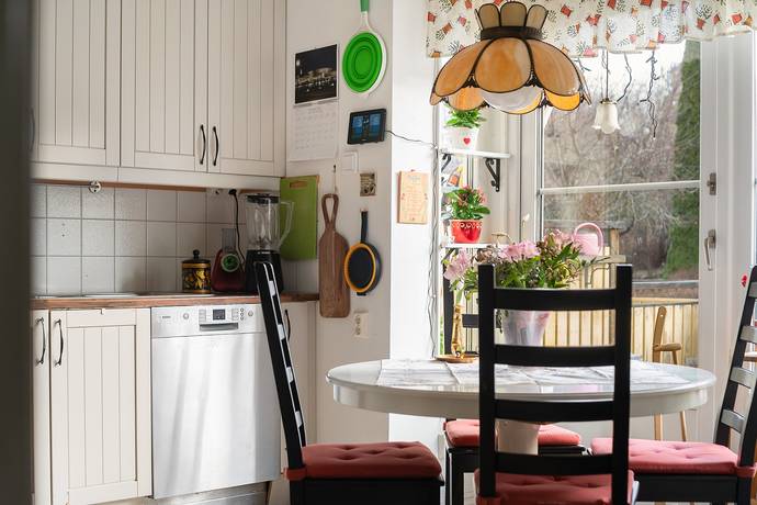 5 rum Parhus på Cedervägen 10 Fågelsången Sollentuna kommun - bild 9