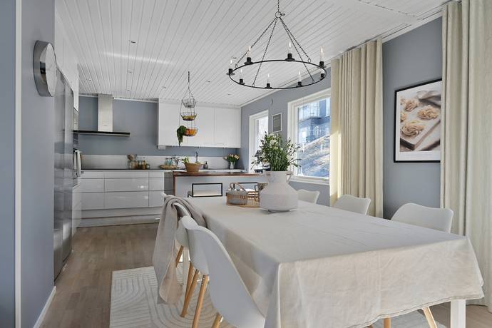 5 rum Villa på Stortorpsvägen 30A Stortorp/Trångsund Huddinge kommun - bild 2