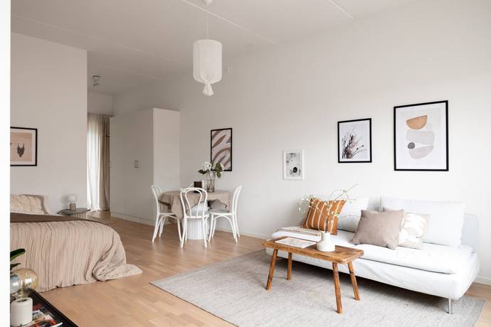 1 rum Lägenhet på Lövgatan 55, 7/7 tr! Råsunda Solna kommun - bild 2