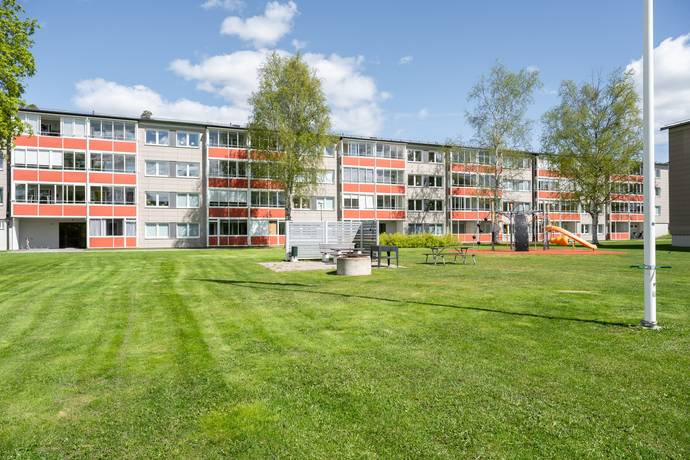 3 rum lägenhet på Vikingavägen 57 B Granlo, Sundsvalls kommun - bild 1