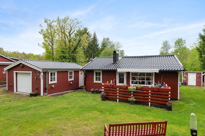 3 rum vinterbonat fritidshus på Fritidsvägen 3 Björkliden, Örkelljunga kommun - bild 1