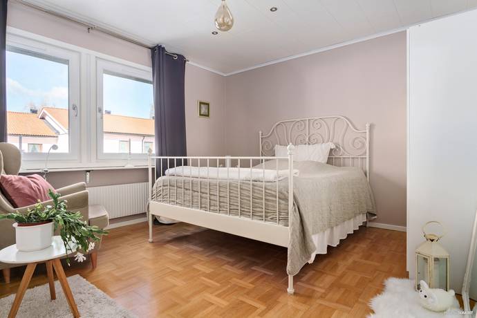 112 m² Radhus på Morgonvägen 179 Botkyrka kommun - bild 15