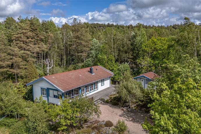4 rum fritidshus på Nilsatorpsvägen 21 Bokenäs, Uddevalla kommun - bild 1
