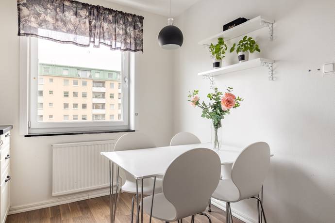 2 rum lägenhet på Eskadervägen 38, 6 tr Näsbypark, Täby kommun - bild 3