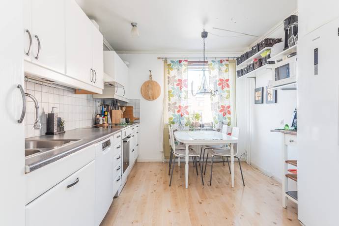 5 rum lägenhet på Fridhemsgatan 94D Skönsmon, Sundsvalls kommun - bild 1