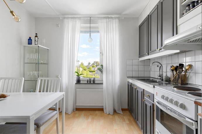 1 rum Lägenhet på Vikingavägen 11 Kvarnbergsplan Huddinge kommun - bild 11