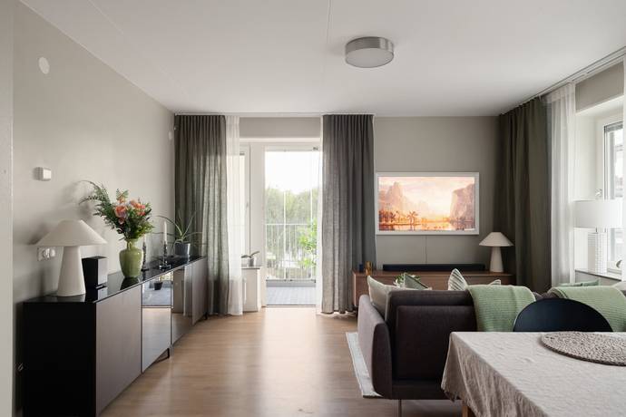 2 rum lägenhet på Solnavägen 96B Råsunda, Solna kommun - bild 2