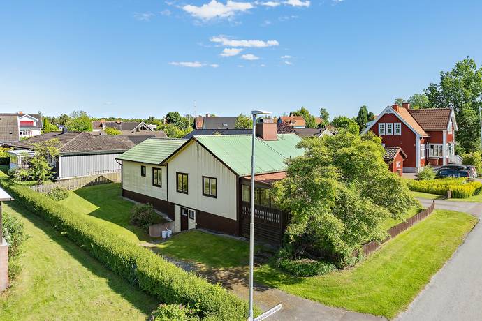 6 rum villa på Hesselbomsvägen 8 Götetorp, Hammarö kommun - bild 1