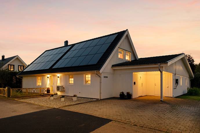 Solvgränd 2, Herrestad, Uddevalla kommun