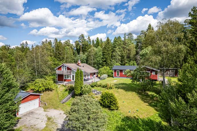 7 rum villa på FÅGELSUNDA 31 & 32 Frösunda, Vallentuna kommun - bild 1