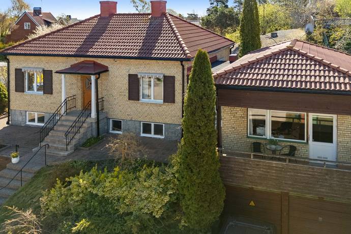 6 rum villa på Badhusgatan 10 Nynäshamn, Nynäshamns kommun - bild 2