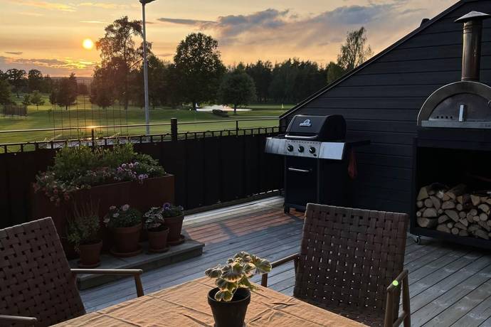 5 rum radhus på Hasselbacksvägen 7C Lanna, Lekebergs kommun - bild 1