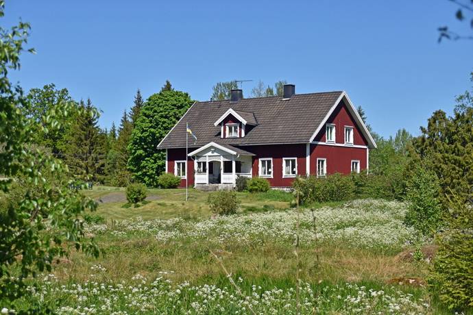 Hittar ingen Sven Persson som rider fr ngon grd i Skede socken. Lucia Jonsdotter fdd omkring 1590 i (Sjarp, Stenberga (F)), dd efter 1647 i Emhult men har ngon koppling till Kullebo kvarn, Nshults socken (F) enligt mantal. Upburet ett paar laggilla Oxar, dher till med Sex RD:r in Specie. Visa inlgg - sollin | Anbytarforum