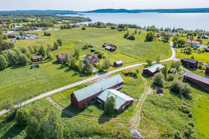 7 rum gård/skog på Hov 110 Hackås, Bergs kommun - bild 4
