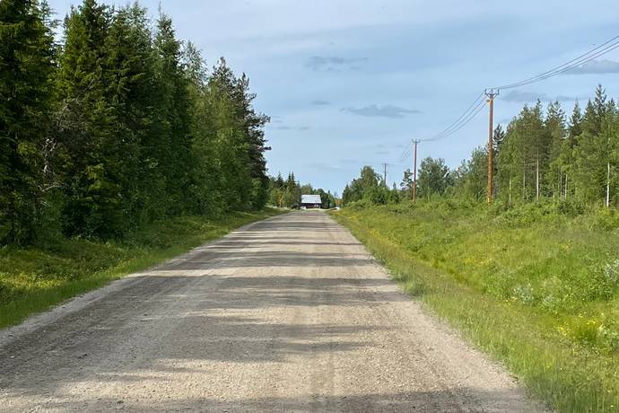 gård med skogsbruk på Tillväxtfastighet i Penttäjä Penttäjä, Övertorneå kommun - bild 2