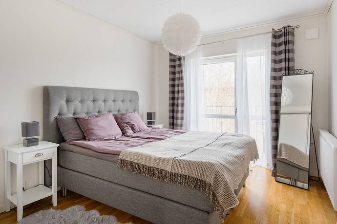 5 rum Radhus på Hägnadsgatan 13A Trädgårdsstaden Skövde kommun - bild 18