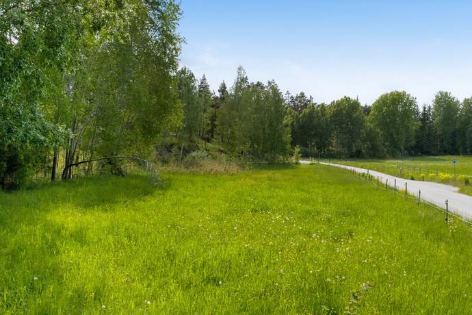 Tomt på Stora Kovik 1:344 (Jerkas väg) Skeviksstrand Värmdö kommun - bild 2