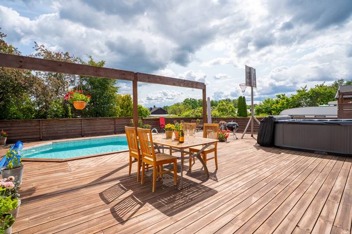 4 rum villa på Stenängsvägen 2 Mesta, Eskilstuna kommun - bild 1