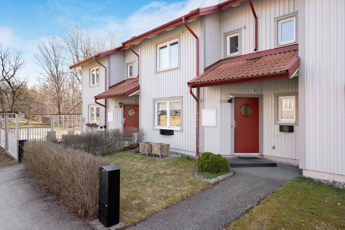4 rum radhus på Holmsundsvägen 15 D Bomhus, Gävle kommun - bild 3