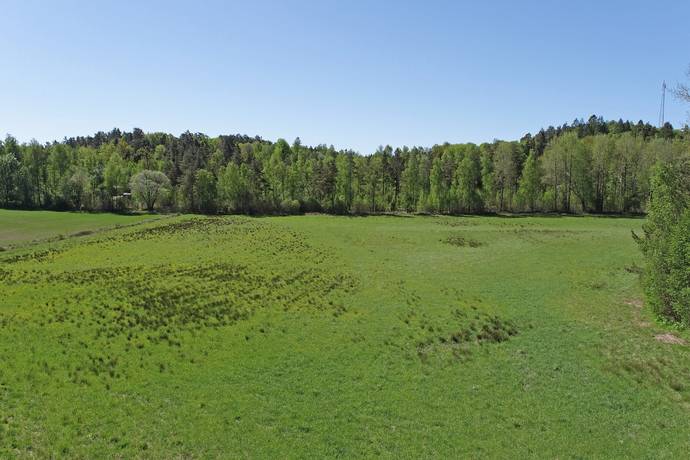 Gård med jordbruk på Ytterstad Lerums kommun - bild 11
