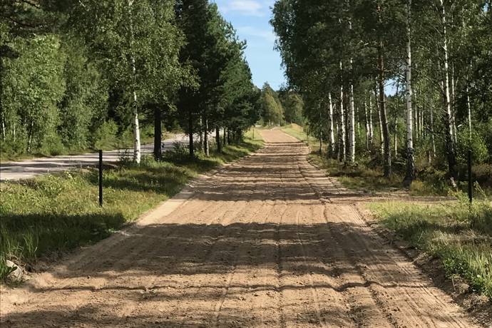 3 rum gård/skog på Julmyra 122 Heby, Heby kommun - bild 4