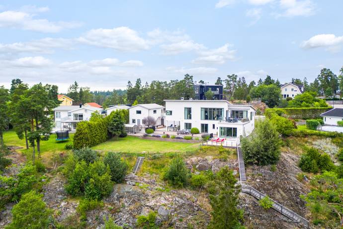 9 rum villa på Himmelsbacken 14 Ingarö - Himmelriket, Värmdö kommun - bild 1