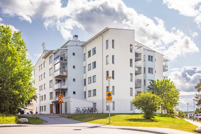 1,5 rum lägenhet på DANSBANEVÄGEN 11 Centrala Åkersberga, Österåkers kommun - bild 1
