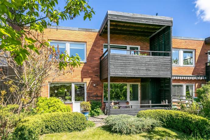 6 rum radhus på Gullvivestigen 42 Bro - Finnsta, Upplands-Bro kommun - bild 1