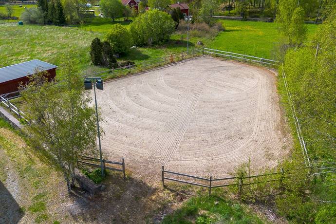 9 rum Gård utan jordbruk på Tillinge-Tibble 22 Enköping Enköpings kommun - bild 72