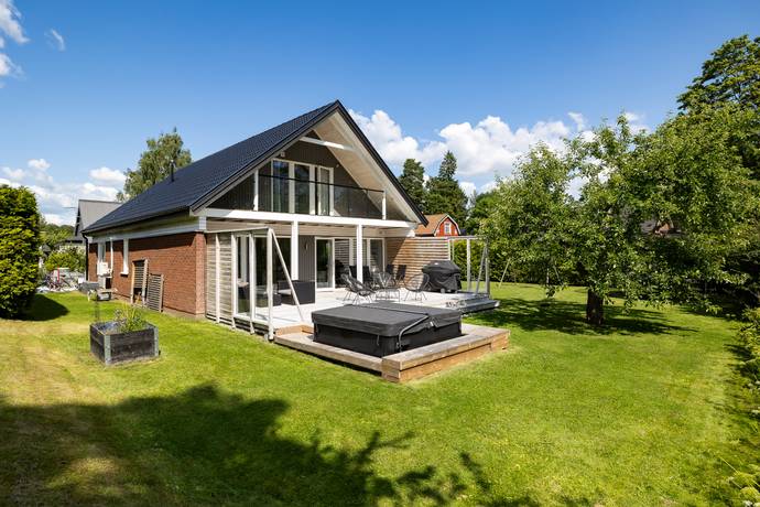 5 rum villa på Smedstorpsvägen 28B Adolfsberg, Örebro kommun - bild 2