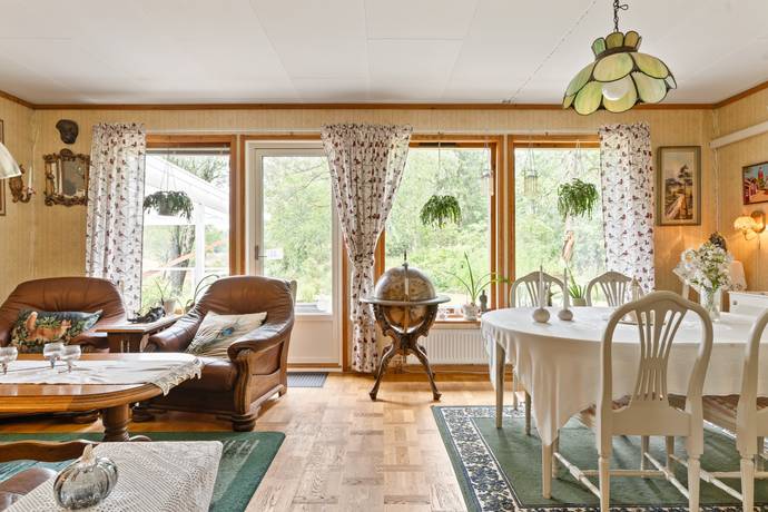 7 rum villa på Svenstorp Berg Husby-Rekarne, Eskilstuna kommun - bild 5