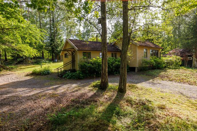 3 rum fritidshus på Hjälmarsstrand 644 Stora Mellösa, Örebro kommun - bild 1