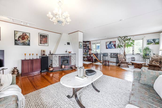 313 m² Villa på Väsbyholmsvägen 35 Mälarbaden Eskilstuna kommun - bild 37
