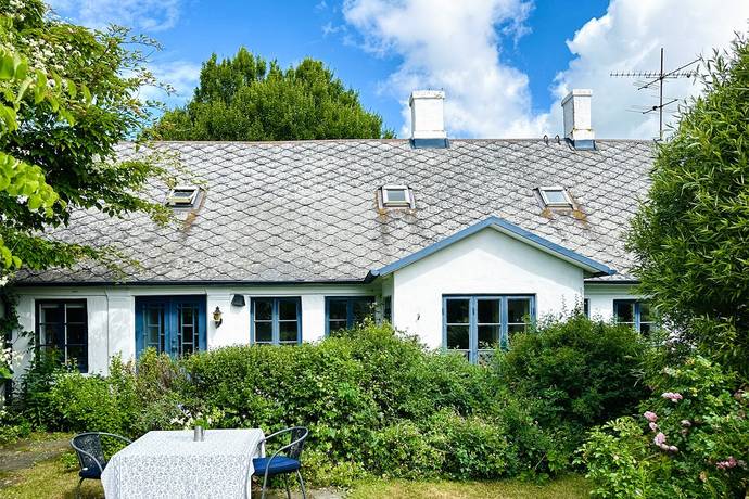 6 rum villa på Hamngatan 5 Skillinge, Simrishamns kommun - bild 1