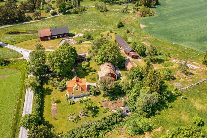 gård med jordbruk på Husby 5 Vallentuna, Vallentuna kommun - bild 3