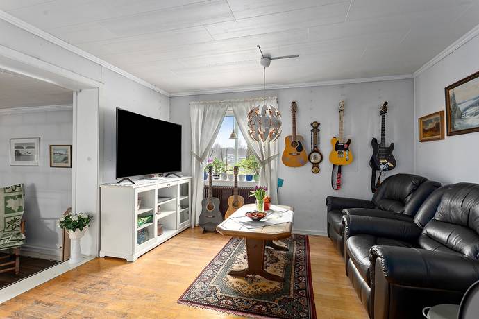 5 rum Villa på Arvid Rödings väg 14 Laxå Laxå kommun - bild 18