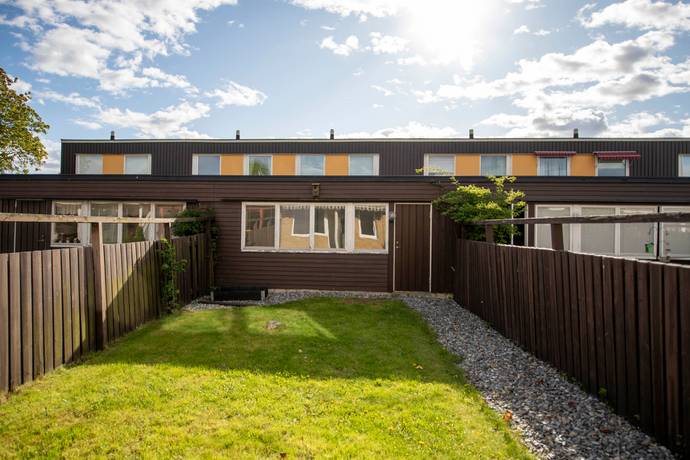 4 rum Radhus på Stångjärnsgatan 143 Bäckby Västerås kommun - bild 16