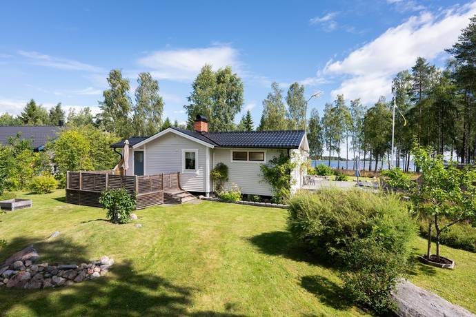 4 rum vinterbonat fritidshus på Havsbandsvägen 25 Finnharsfjärden, Gävle kommun - bild 1