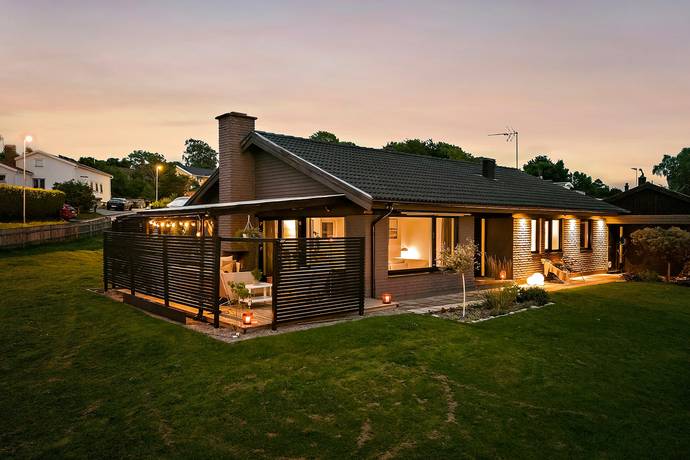 5 rum villa på Övre Villavägen 20 Åsa, Kungsbacka kommun - bild 1
