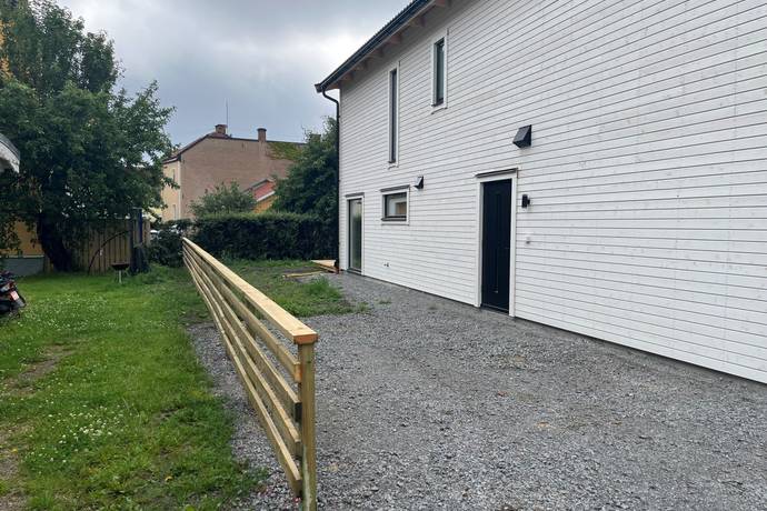 6 rum villa på Västra Järnvägsgatan 21C Svartbäcken, Uppsala kommun - bild 3