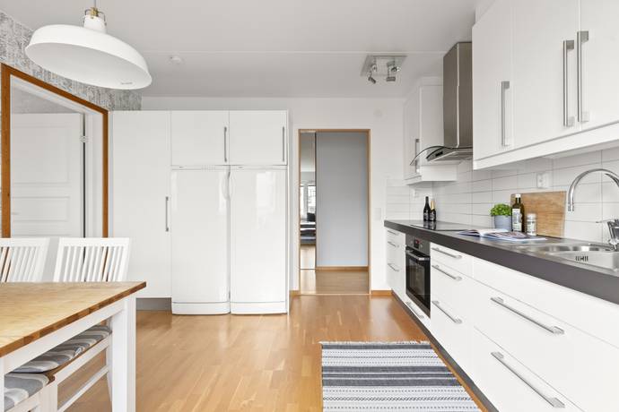 5 rum Lägenhet på Mjölnerbacken 21 Rissne Sundbybergs kommun - bild 17