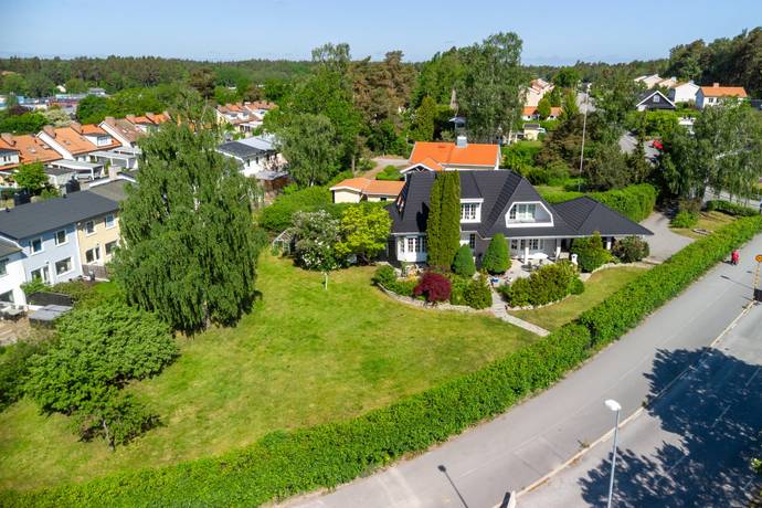 7 rum villa på Fölvägen 1 Jakobsberg, Järfälla kommun - bild 2