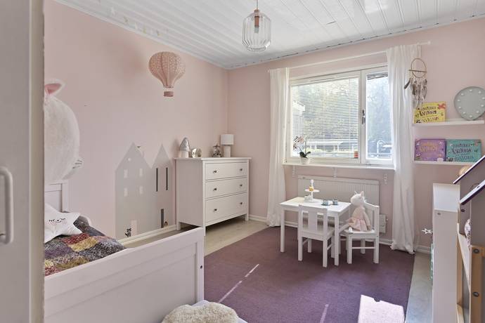 6 rum Radhus på Ramsdalsvägen 53 Vendelsö Haninge kommun - bild 9