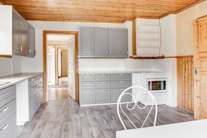 7 rum Vinterbonat fritidshus på Svarvarbovägen 8 Ljusnarsbergs kommun - bild 7