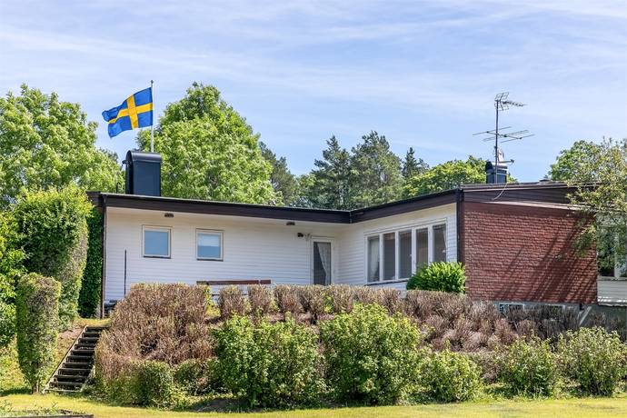 7 rum villa på Kyrkbyvägen 28 Bro - Håbo-tibble, Upplands-Bro kommun - bild 3